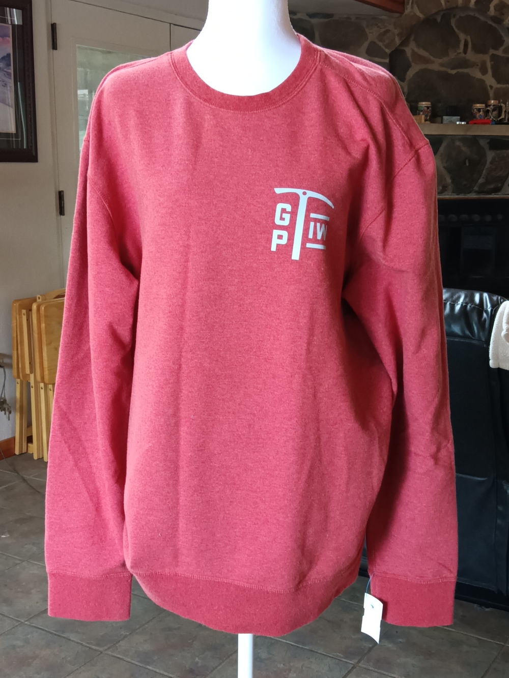 Patagonia Men's Crewneck Sweatshirt in Dusty Red with Logo